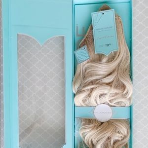 NWT 22” Layered Halo Couture Extensions Color 60